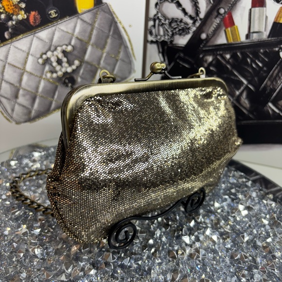 Express gold sequined evening bag clutch EUC - Picture 7 of 13